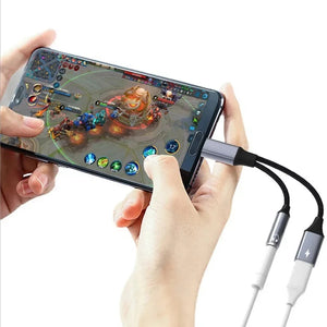 ממיר USB Type C לאוזניות 3.5 מ"מ AUX וטעינה מהירה עד 60W, מתאים גם למקבוק ולסמסונג , כבל אודיו מבית סמארטקום . מתאים לשימוש כ AUX מתאמים .